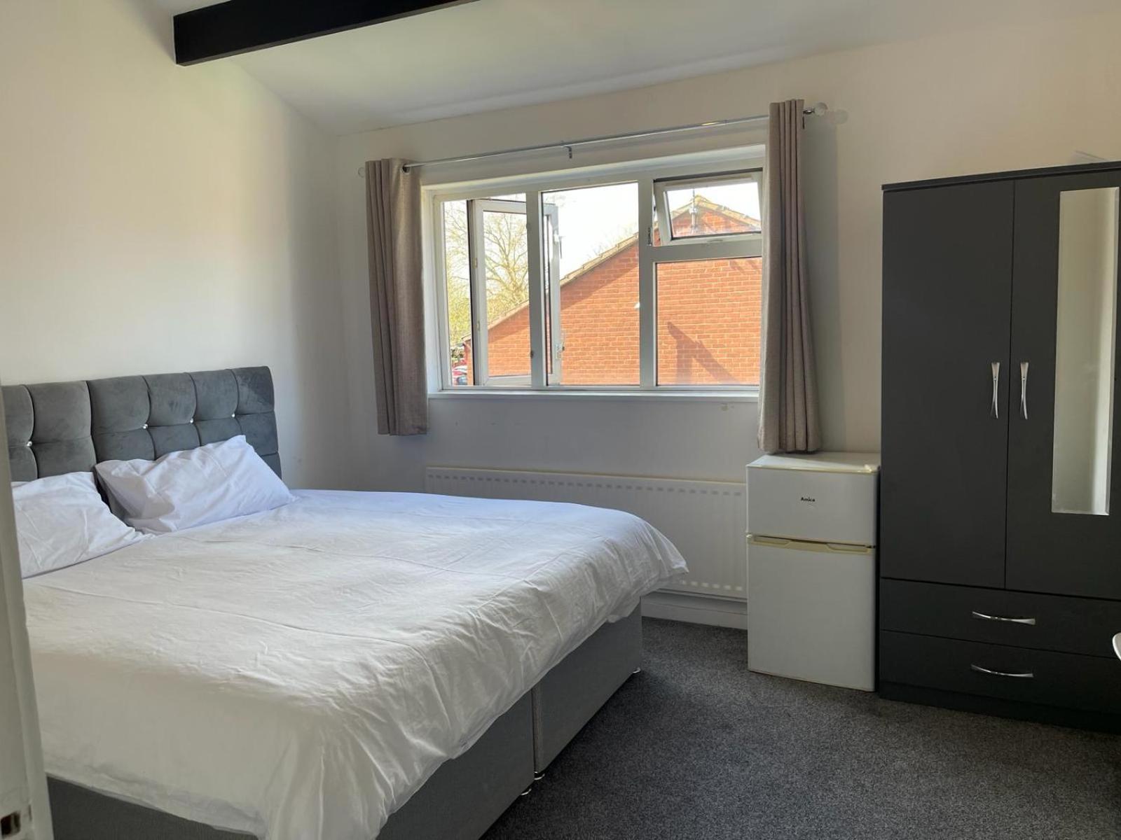 Homestays-Close To Coventry City And University I Free Parking I Wi-Fi Экстерьер фото