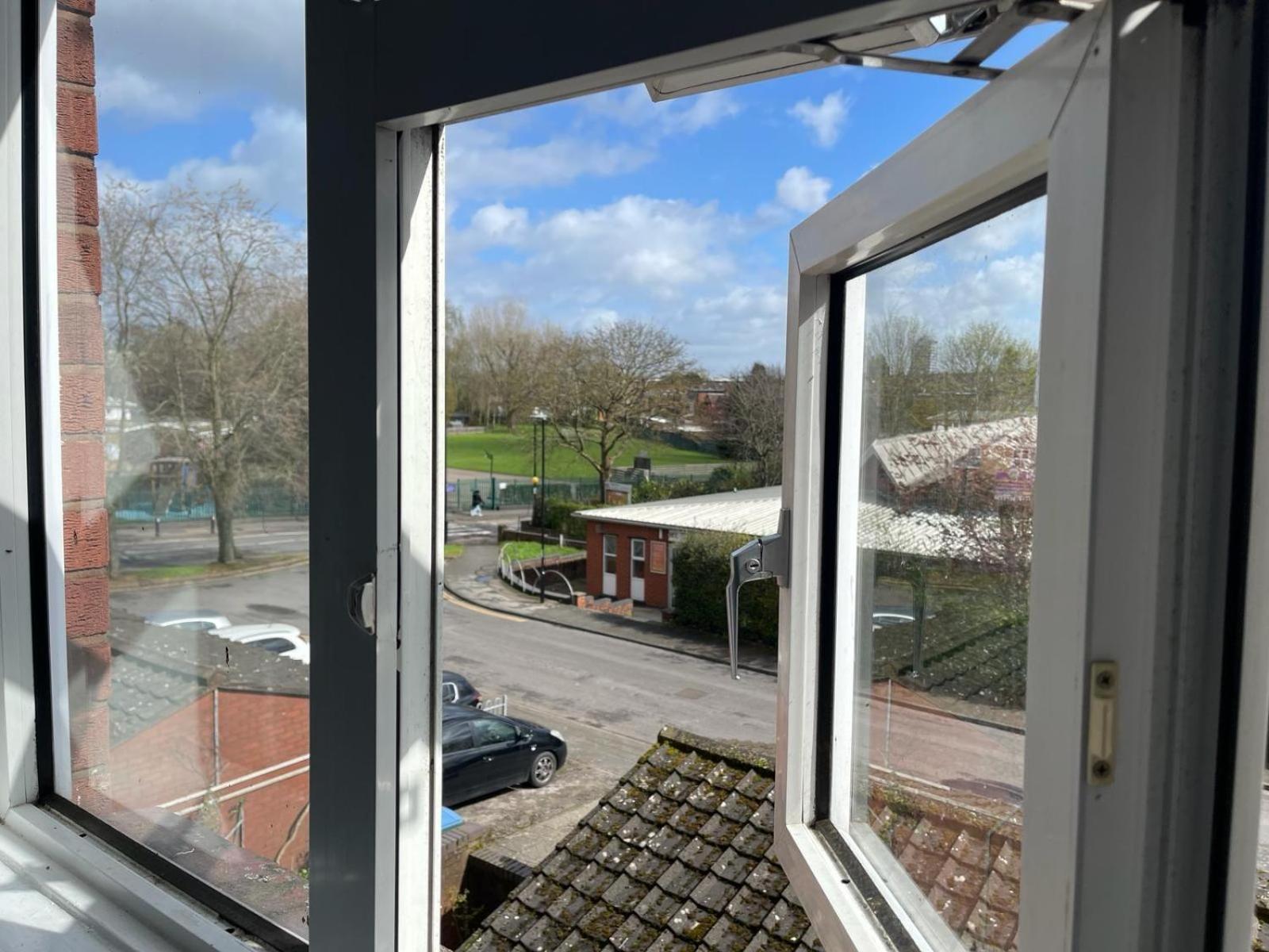 Homestays-Close To Coventry City And University I Free Parking I Wi-Fi Экстерьер фото