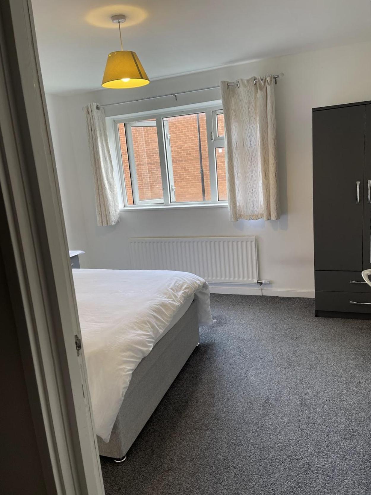 Homestays-Close To Coventry City And University I Free Parking I Wi-Fi Экстерьер фото
